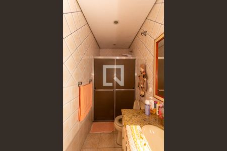 Casa à venda com 280m², 4 quartos e 2 vagas Casa à venda com 280m², 4 quartos e 2 vagasBanheiro 1