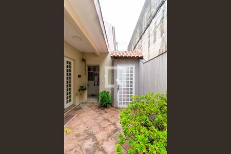 Casa à venda com 280m², 4 quartos e 2 vagas Casa à venda com 280m², 4 quartos e 2 vagasEntrada