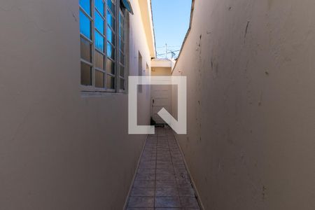 Casa à venda com 100m², 2 quartos e 2 vagas Casa à venda com 100m², 2 quartos e 2 vagasCorredor Externo