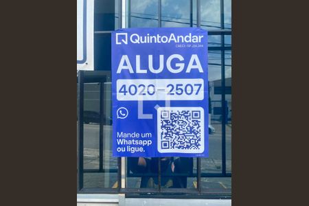 Casa à venda com 80m², 1 quarto e 8 vagas Casa à venda com 80m², 1 quarto e 8 vagasPlaquinha