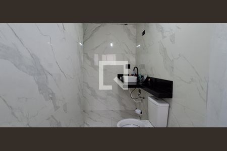 Apartamento à venda com 72m², 3 quartos e 1 vaga Apartamento à venda com 72m², 3 quartos e 1 vagaBanheiro Social