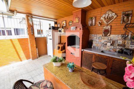 Apartamento à venda com 200m², 3 quartos e 2 vagas Apartamento à venda com 200m², 3 quartos e 2 vagasCobertura (Área Gourmet)