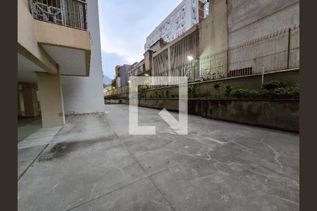 Apartamento à venda com 200m², 3 quartos e 2 vagas Apartamento à venda com 200m², 3 quartos e 2 vagasÁrea comum