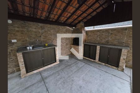 Apartamento à venda com 200m², 3 quartos e 2 vagas Apartamento à venda com 200m², 3 quartos e 2 vagasÁrea comum - Churrasqueira