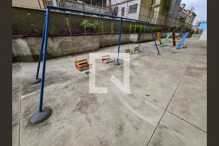 Apartamento à venda com 200m², 3 quartos e 2 vagas Apartamento à venda com 200m², 3 quartos e 2 vagasÁrea comum - Playground