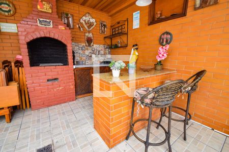 Apartamento à venda com 200m², 3 quartos e 2 vagas Apartamento à venda com 200m², 3 quartos e 2 vagasCobertura (Área Gourmet)