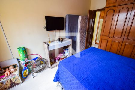 Apartamento à venda com 200m², 3 quartos e 2 vagas Apartamento à venda com 200m², 3 quartos e 2 vagasQuarto 2