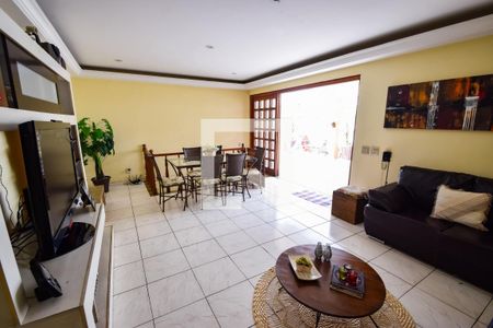 Apartamento à venda com 200m², 3 quartos e 2 vagas Apartamento à venda com 200m², 3 quartos e 2 vagasSala 2 (2º Andar)