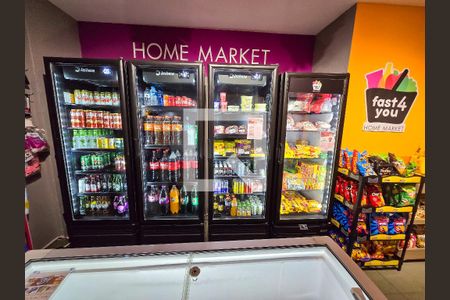 Apartamento à venda com 200m², 3 quartos e 2 vagas Apartamento à venda com 200m², 3 quartos e 2 vagasMercadinho