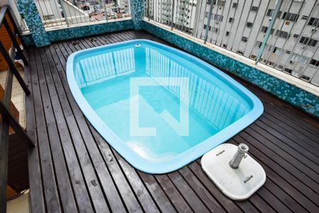 Apartamento à venda com 200m², 3 quartos e 2 vagas Apartamento à venda com 200m², 3 quartos e 2 vagasCobertura (Piscina)