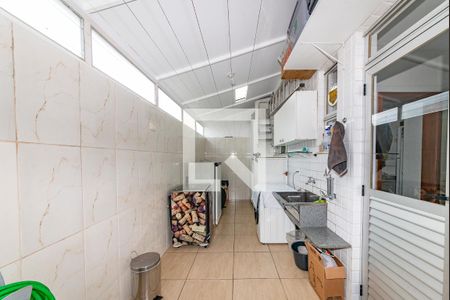 Apartamento à venda com 180m², 3 quartos e 2 vagas Apartamento à venda com 180m², 3 quartos e 2 vagasÁrea de Serviço