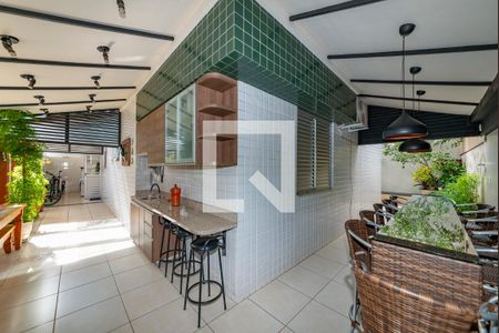 Apartamento à venda com 180m², 3 quartos e 2 vagas Apartamento à venda com 180m², 3 quartos e 2 vagasÁrea gourmet