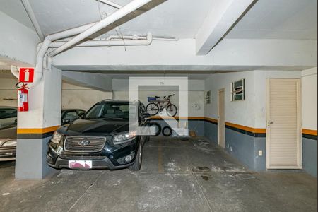 Apartamento à venda com 180m², 3 quartos e 2 vagas Apartamento à venda com 180m², 3 quartos e 2 vagasGaragem