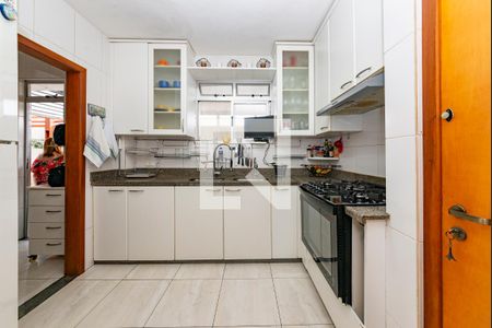 Apartamento à venda com 180m², 3 quartos e 2 vagas Apartamento à venda com 180m², 3 quartos e 2 vagasCozinha