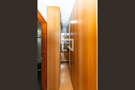 Apartamento à venda com 180m², 3 quartos e 2 vagas Apartamento à venda com 180m², 3 quartos e 2 vagasCloset da suíte