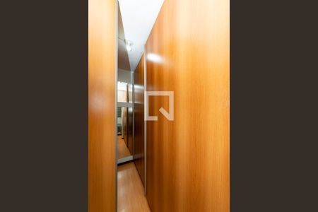 Apartamento à venda com 180m², 3 quartos e 2 vagas Apartamento à venda com 180m², 3 quartos e 2 vagasCloset da suíte