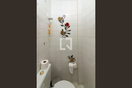 Apartamento à venda com 180m², 3 quartos e 2 vagas Apartamento à venda com 180m², 3 quartos e 2 vagasBanheiro de serviço