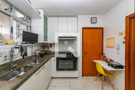 Apartamento à venda com 180m², 3 quartos e 2 vagas Apartamento à venda com 180m², 3 quartos e 2 vagasCozinha