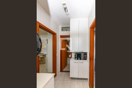 Apartamento à venda com 180m², 3 quartos e 2 vagas Apartamento à venda com 180m², 3 quartos e 2 vagasCozinha