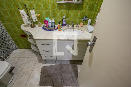 Casa à venda com 230m², 3 quartos e 6 vagas Casa à venda com 230m², 3 quartos e 6 vagasBanheiro