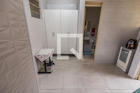 Casa à venda com 230m², 3 quartos e 6 vagas Casa à venda com 230m², 3 quartos e 6 vagasArea de serviço