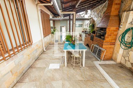 Casa à venda com 230m², 3 quartos e 6 vagas Casa à venda com 230m², 3 quartos e 6 vagasEsapço gourmet