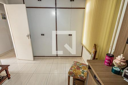 Casa à venda com 230m², 3 quartos e 6 vagas Casa à venda com 230m², 3 quartos e 6 vagasQuarto 3