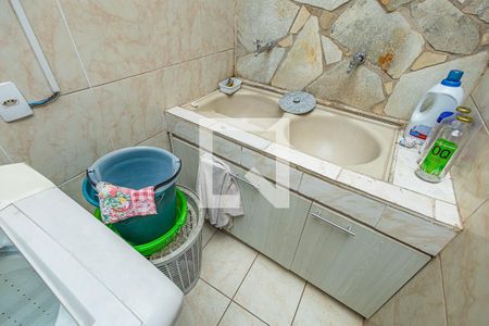 Casa à venda com 230m², 3 quartos e 6 vagas Casa à venda com 230m², 3 quartos e 6 vagasArea de serviço