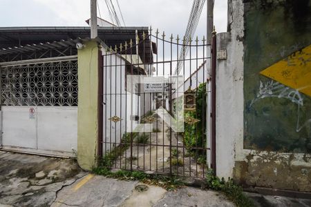 Casa à venda com 178m², 4 quartos e 1 vaga Casa à venda com 178m², 4 quartos e 1 vagaCasa 2 - Entrada independente
