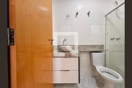 Casa à venda com 180m², 3 quartos e 4 vagas Casa à venda com 180m², 3 quartos e 4 vagasBanheiro da Suíte 3