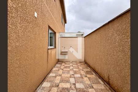 Casa à venda com 180m², 3 quartos e 4 vagas Casa à venda com 180m², 3 quartos e 4 vagasLavanderia