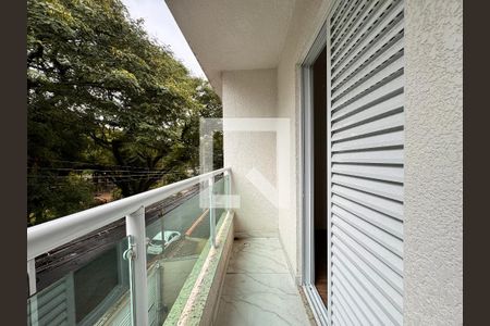 Casa à venda com 180m², 3 quartos e 4 vagas Casa à venda com 180m², 3 quartos e 4 vagasSacada