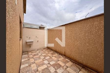 Casa à venda com 180m², 3 quartos e 4 vagas Casa à venda com 180m², 3 quartos e 4 vagasLavanderia