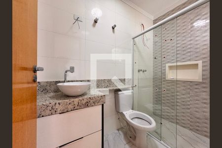 Casa à venda com 180m², 3 quartos e 4 vagas Casa à venda com 180m², 3 quartos e 4 vagasBanheiro da Suíte 3