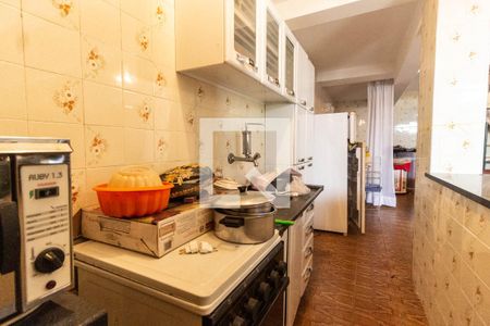 Casa à venda com 220m², 3 quartos e 3 vagas Casa à venda com 220m², 3 quartos e 3 vagasQuarto de serviço