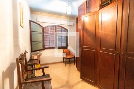 Casa à venda com 220m², 3 quartos e 3 vagas Casa à venda com 220m², 3 quartos e 3 vagasQuarto 2