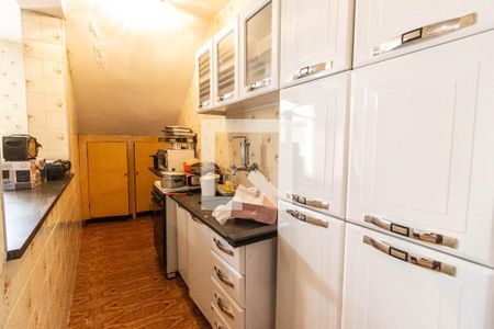 Casa à venda com 220m², 3 quartos e 3 vagas Casa à venda com 220m², 3 quartos e 3 vagasQuarto de serviço