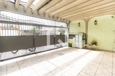 Casa à venda com 220m², 3 quartos e 3 vagas Casa à venda com 220m², 3 quartos e 3 vagasGaragem