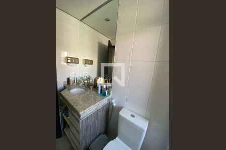 Apartamento à venda com 170m², 3 quartos e 4 vagasBanheiro da Suíte 1