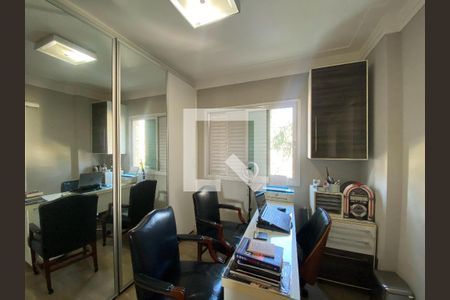 Apartamento à venda com 170m², 3 quartos e 4 vagasSuíte 2