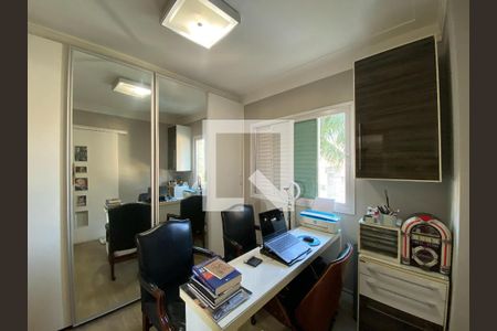 Apartamento à venda com 170m², 3 quartos e 4 vagasSuíte 2