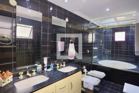 Apartamento à venda com 289m², 4 quartos e 4 vagas Apartamento à venda com 289m², 4 quartos e 4 vagasQuarto 01