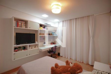 Apartamento à venda com 180m², 4 quartos e 4 vagasQuarto 02