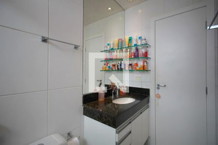 Apartamento à venda com 180m², 4 quartos e 4 vagasBanheiro 2