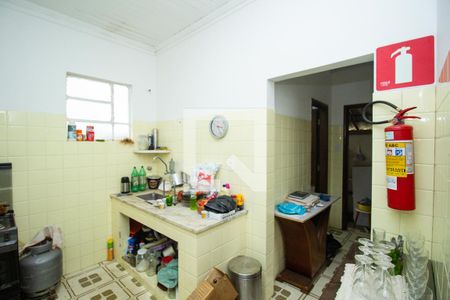 Casa à venda com 300m², 3 quartos e 2 vagas Casa à venda com 300m², 3 quartos e 2 vagasCozinha