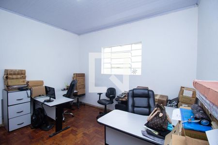 Casa à venda com 300m², 3 quartos e 2 vagas Casa à venda com 300m², 3 quartos e 2 vagasQuarto 3