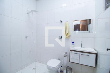 Casa à venda com 300m², 3 quartos e 2 vagas Casa à venda com 300m², 3 quartos e 2 vagasBanheiro