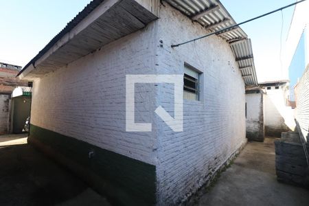 Casa à venda com 132m², 3 quartos e 5 vagasfundos