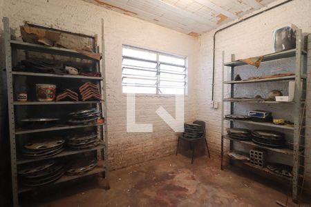 Casa à venda com 132m², 3 quartos e 5 vagaspredio comercial 2