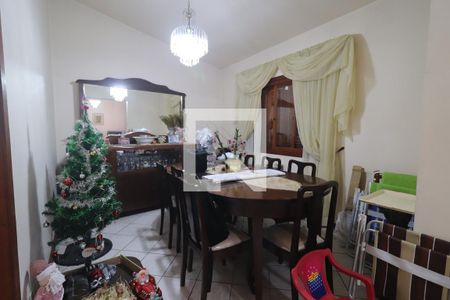 Casa à venda com 132m², 3 quartos e 5 vagasCopa